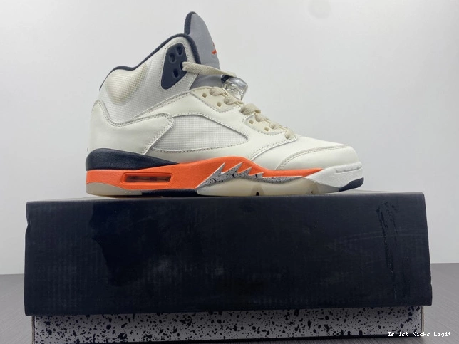 5 Retro Orange DC1060-100 Total Jordan 0819